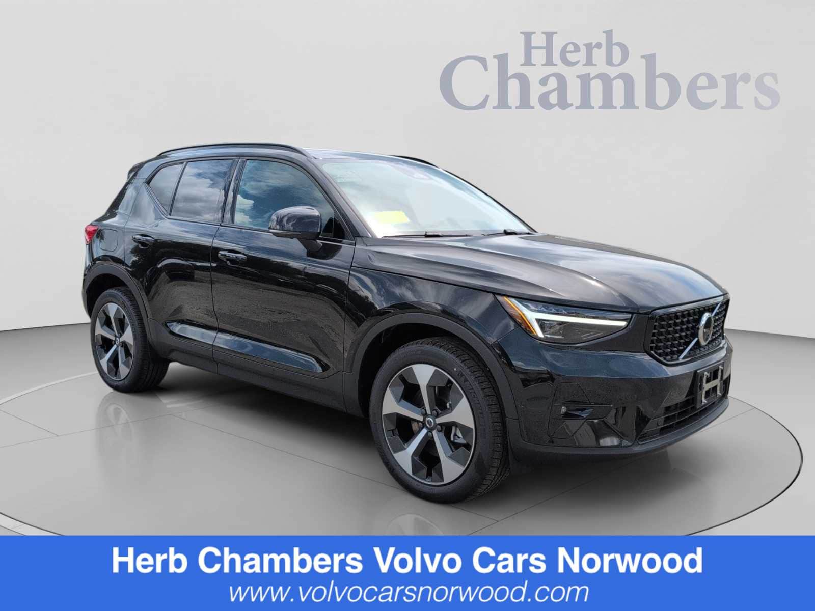 2026 Volvo XC40 Plus