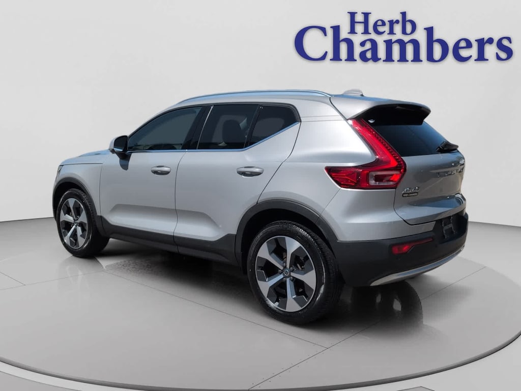 Certified 2023 Volvo XC40 B5 AWD Plus Bright SUV