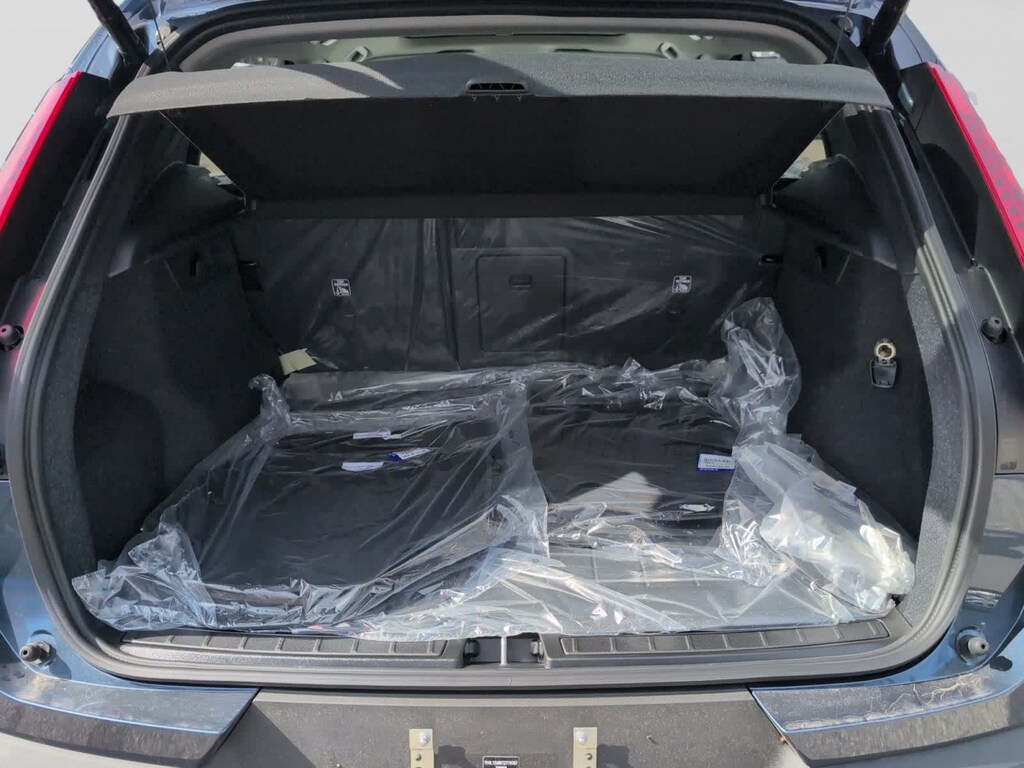 Used 2026 Volvo XC40 B5 Ultra SUV