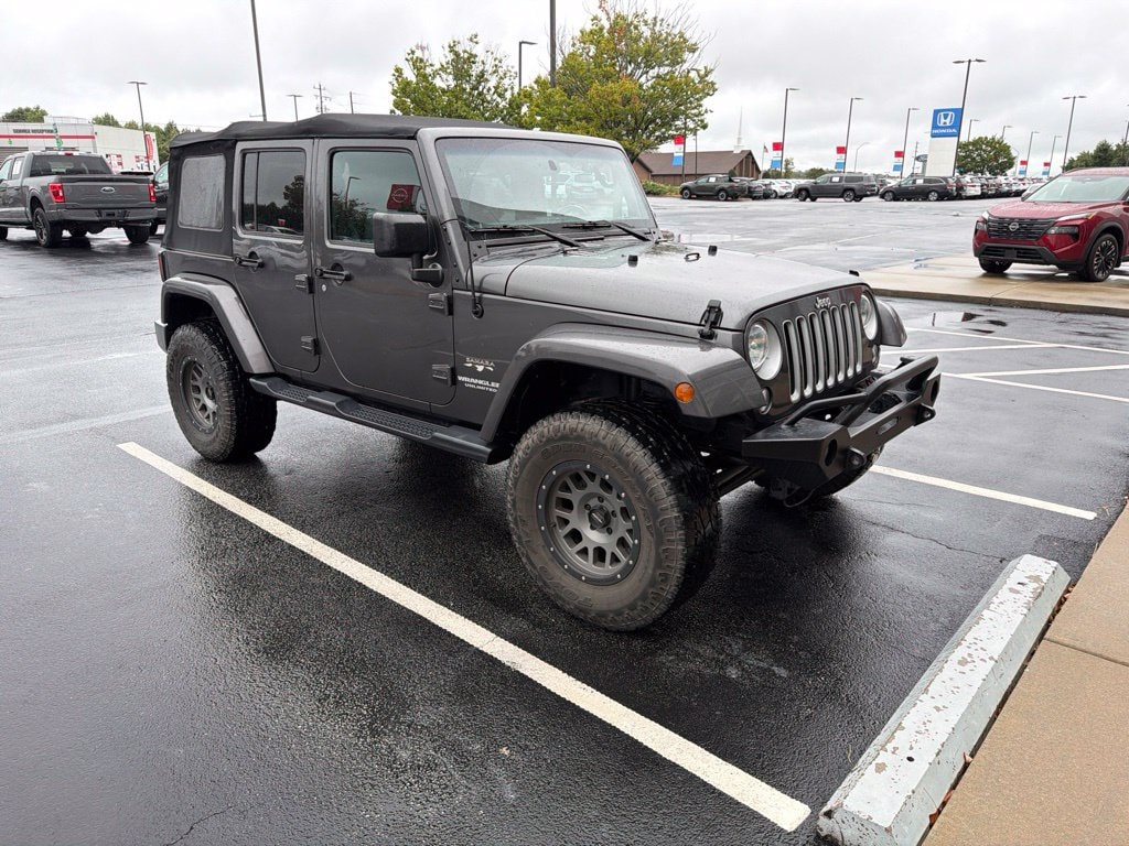 Used 2016 Jeep Wrangler Unlimited Sahara SUV