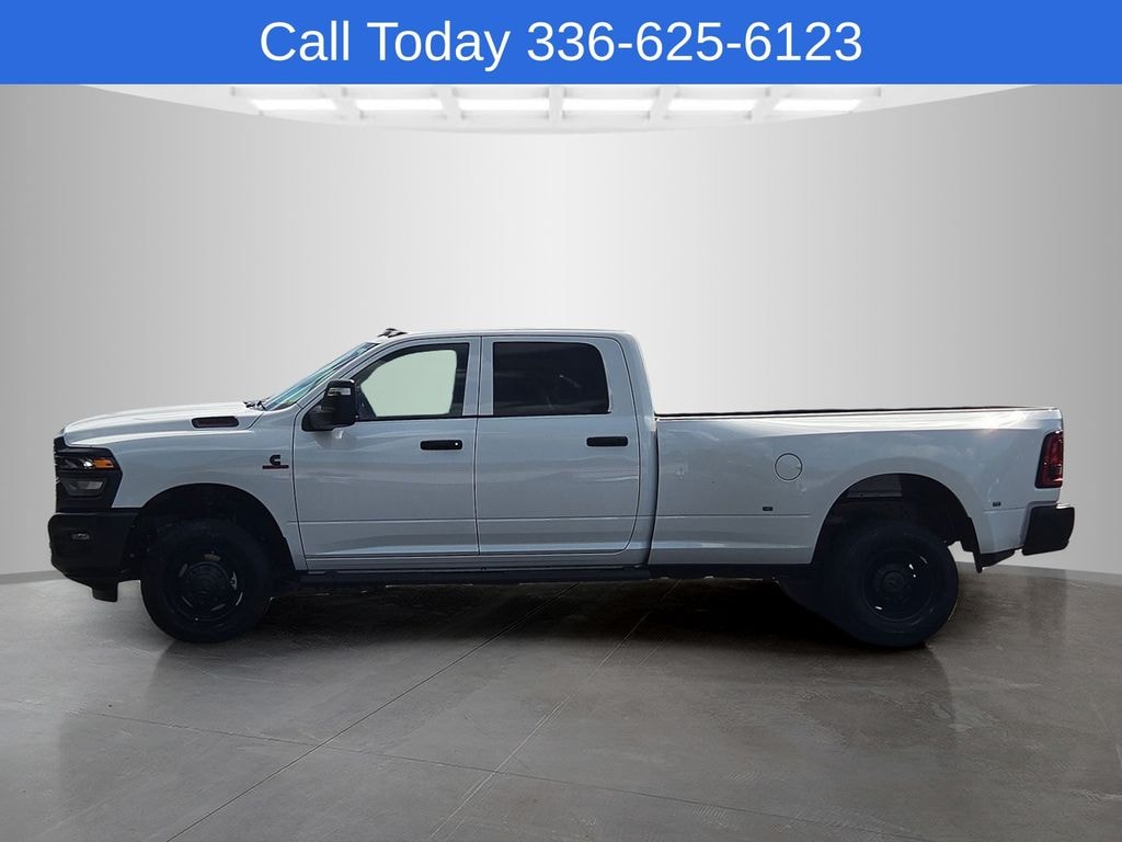 New 2026 Ram 3500 TRADESMAN CREW CAB 4X4 8' BOX Pickup