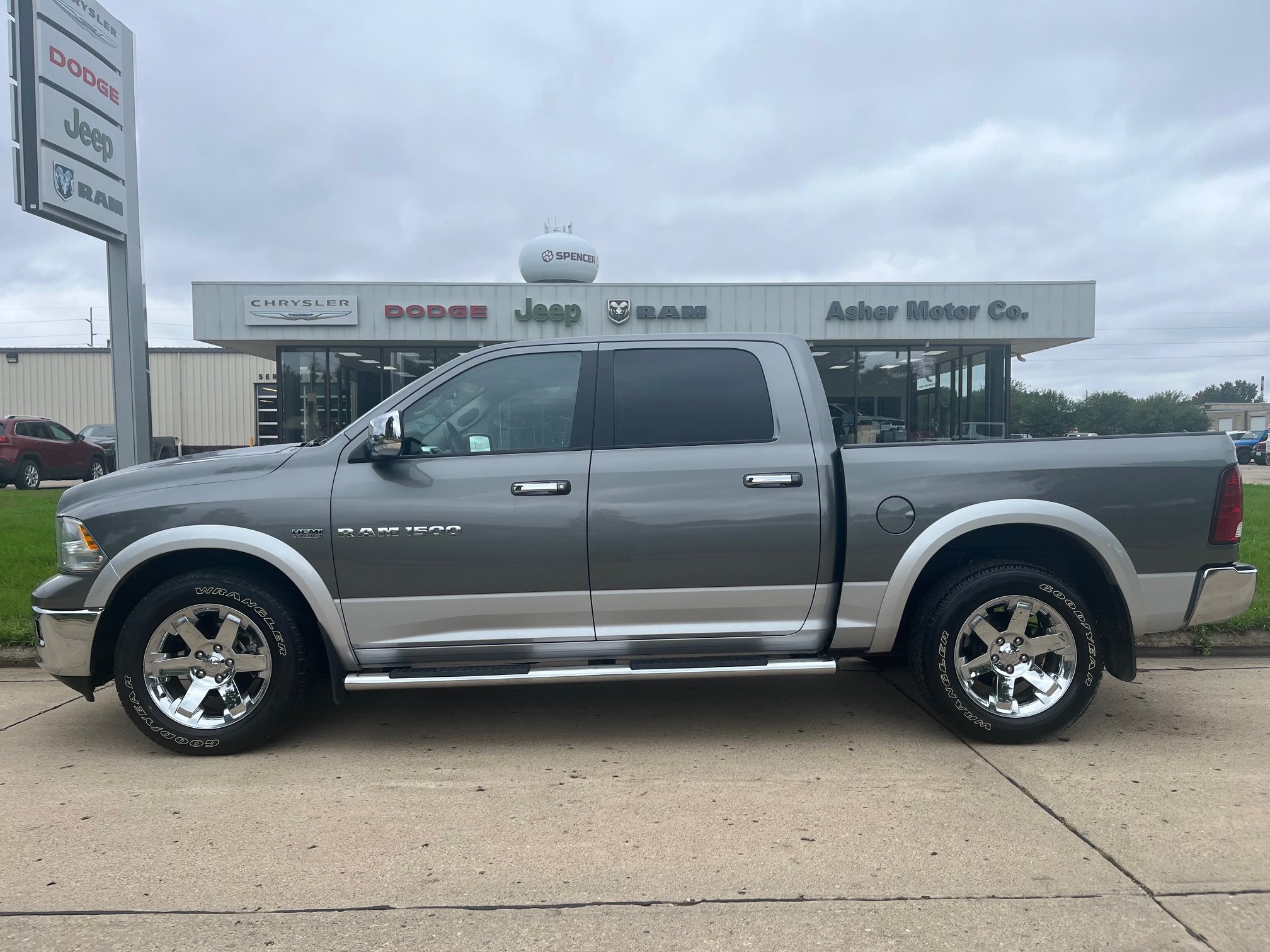 2012 RAM 1500 Pickup Laramie
