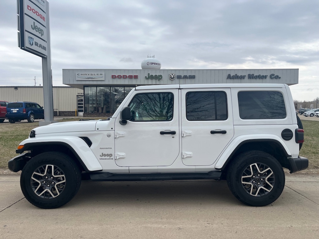 Used 2024 Jeep Wrangler Unlimited Sahara 4x4