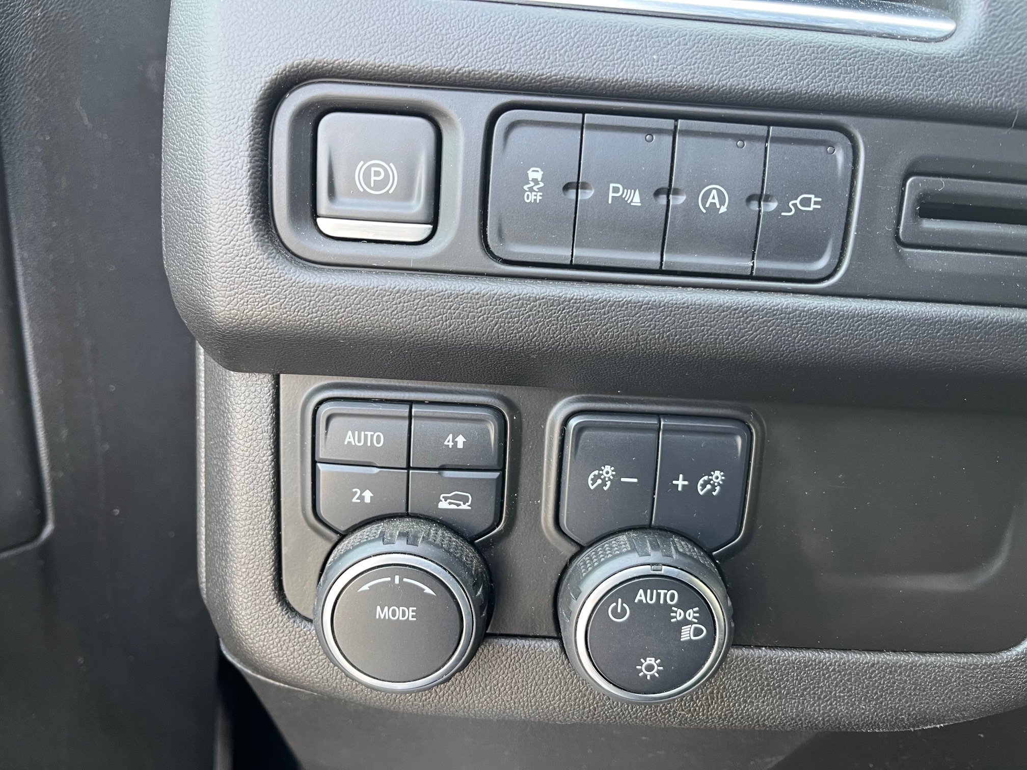 2021 Chevrolet Tahoe LT - Photo 11
