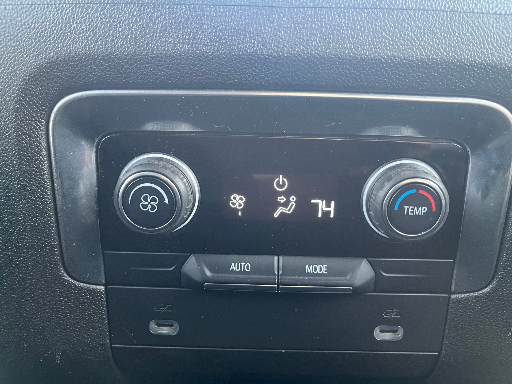 2021 Chevrolet Tahoe LT - Photo 24
