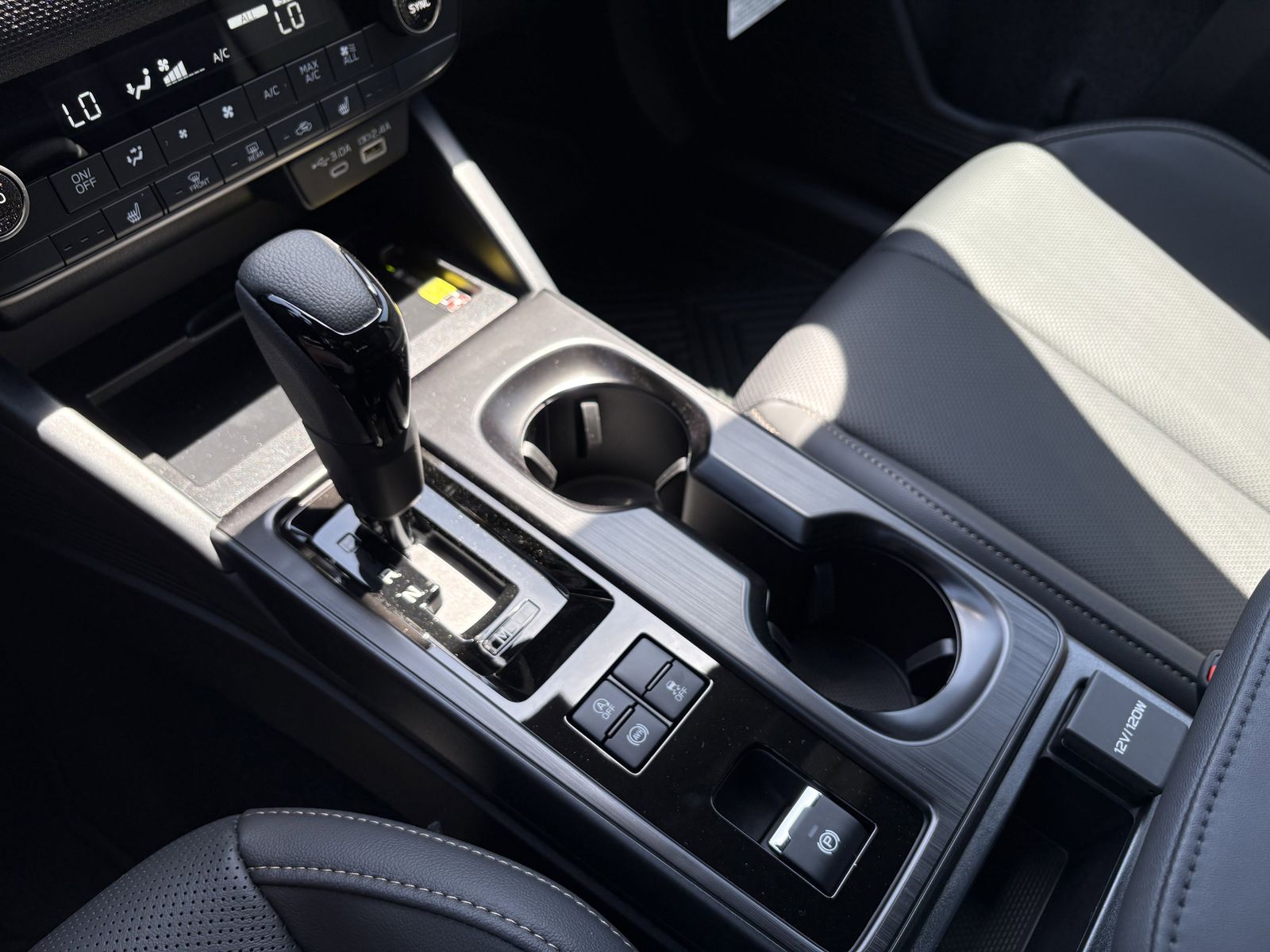 2026 Subaru Outback Limited - Photo 19