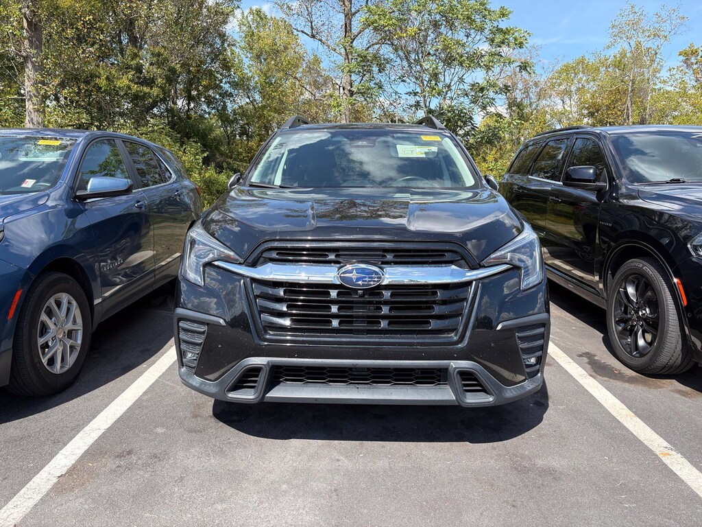 Used 2023 Subaru Ascent Limited SUV
