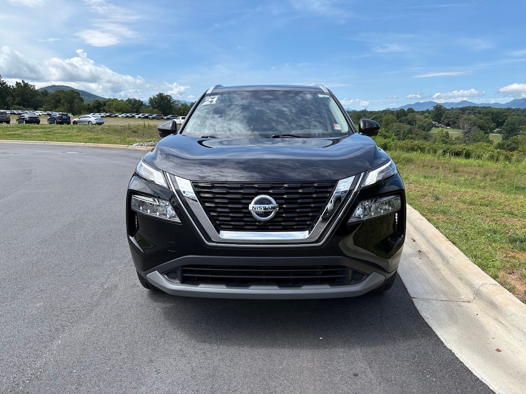 Used 2021 Nissan Rogue SV SUV