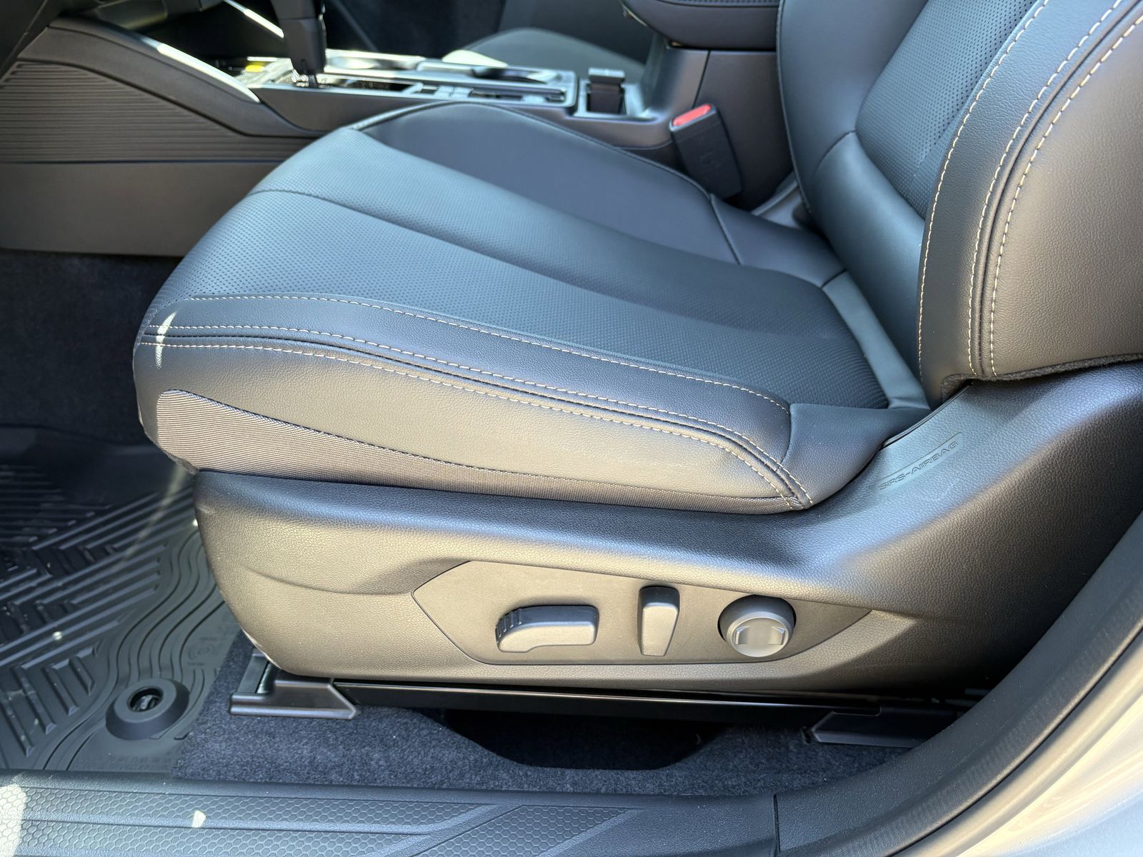 2026 Subaru Outback Limited - Photo 27