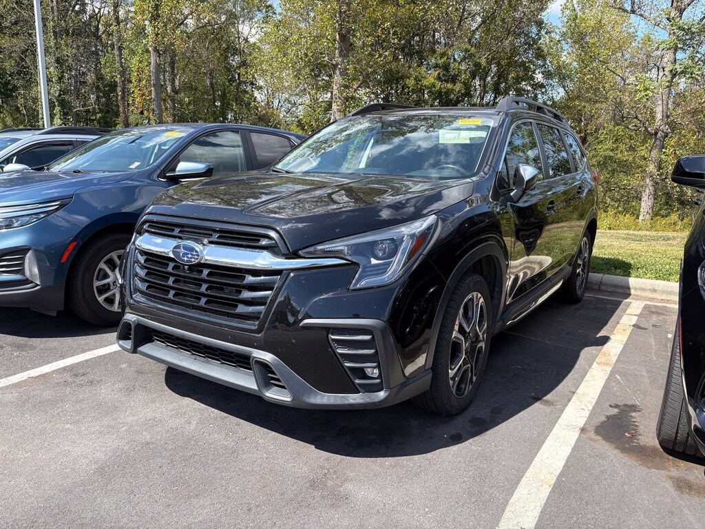 Used 2023 Subaru Ascent Limited SUV