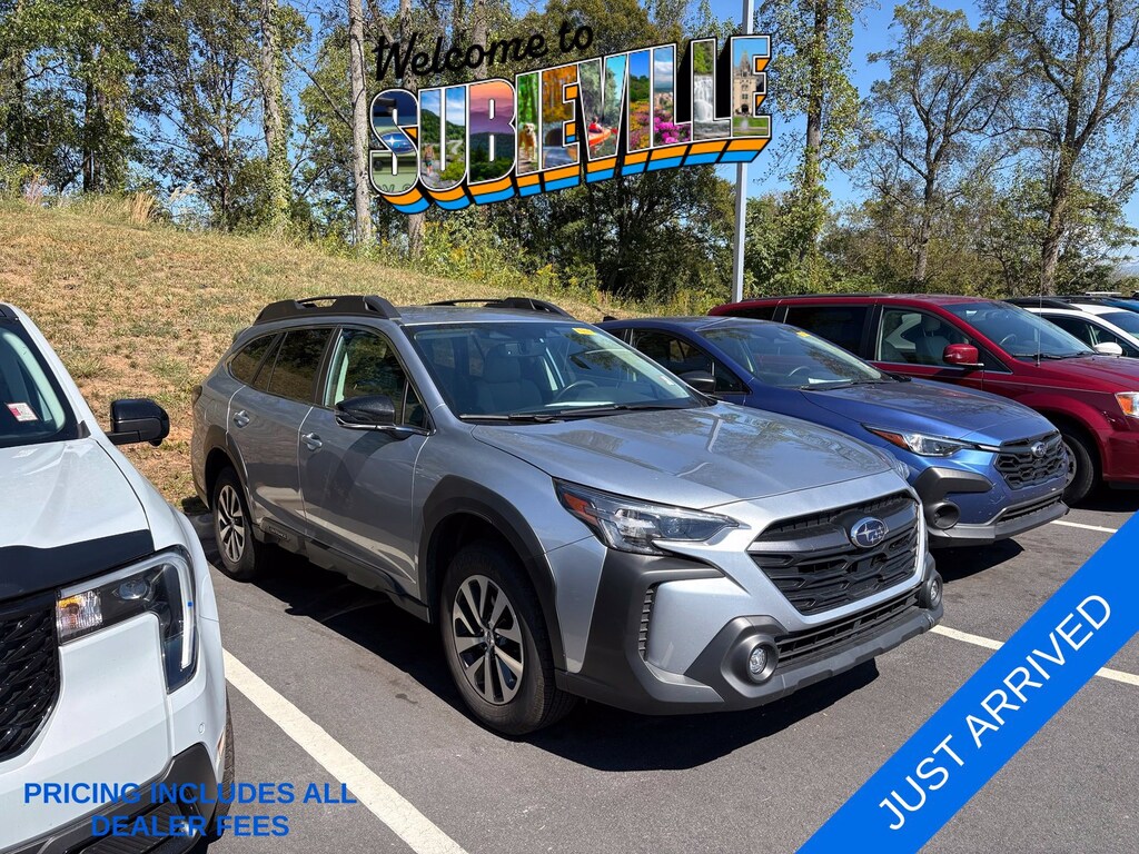 Used 2025 Subaru Outback Premium SUV
