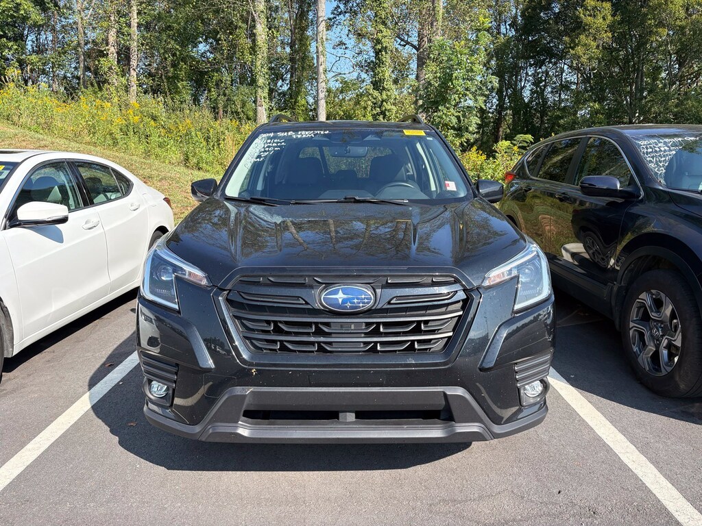 Used 2024 Subaru Forester Premium SUV