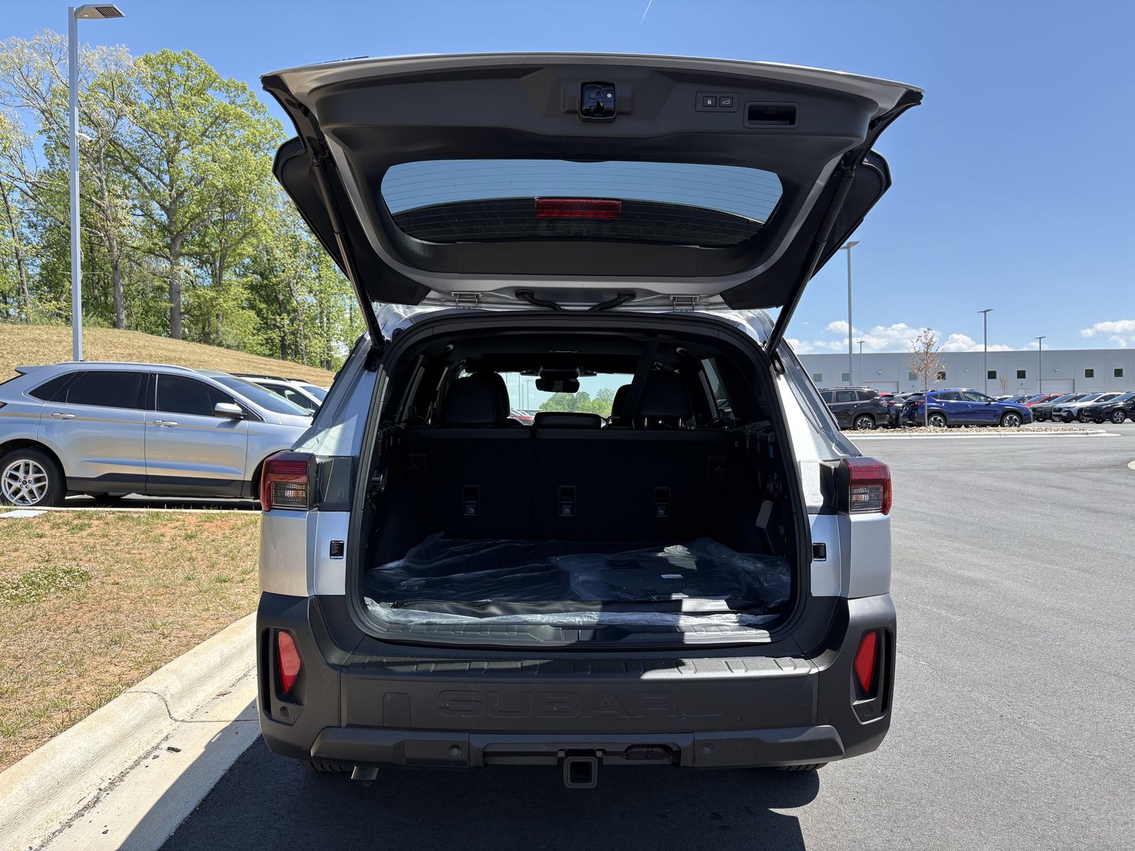 2026 Subaru Outback Limited - Photo 11