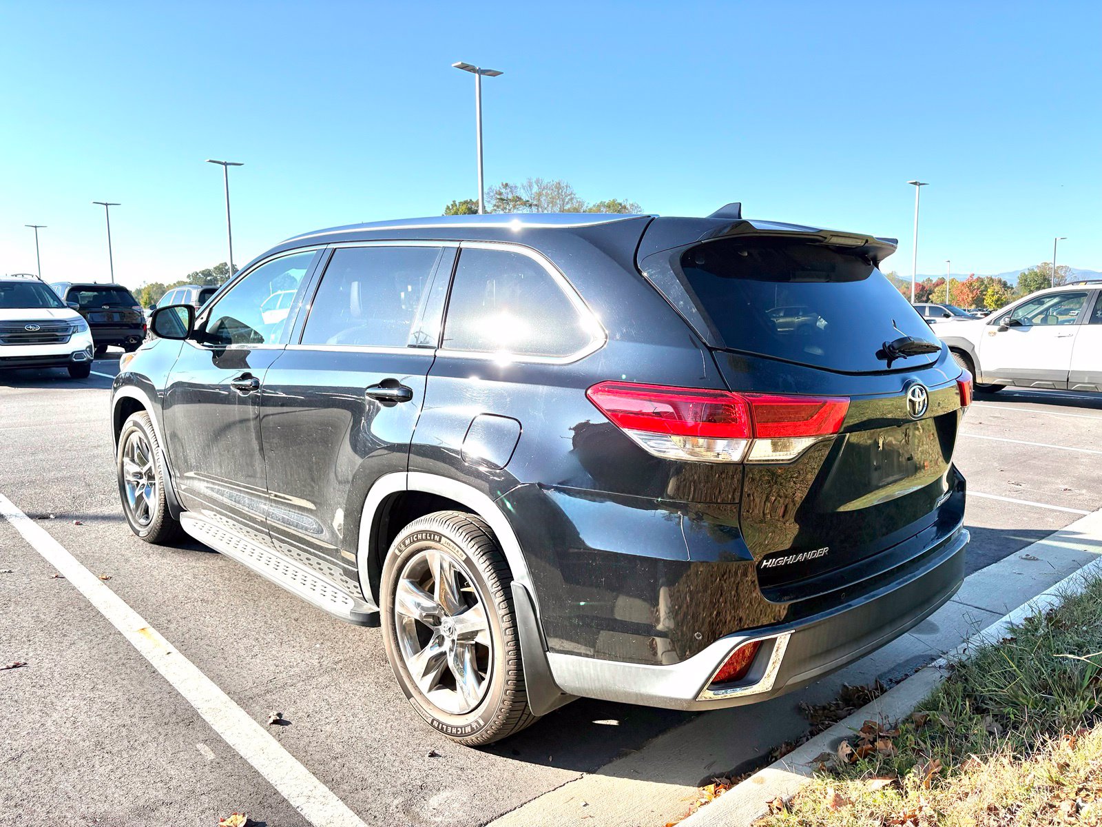 Used 2019 Toyota Highlander Limited Platinum SUV