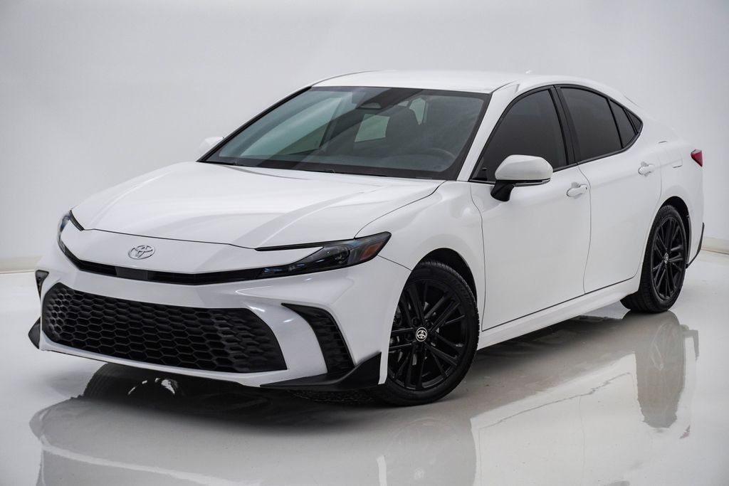 Used 2025 Toyota Camry SE Sedan