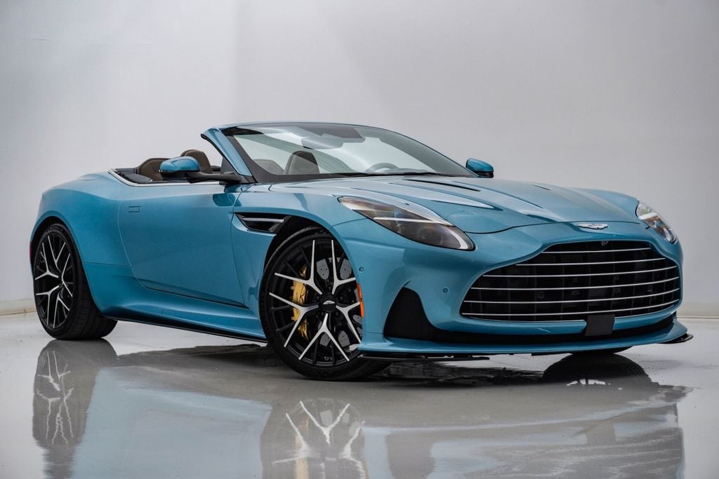 2024 Aston Martin DB12