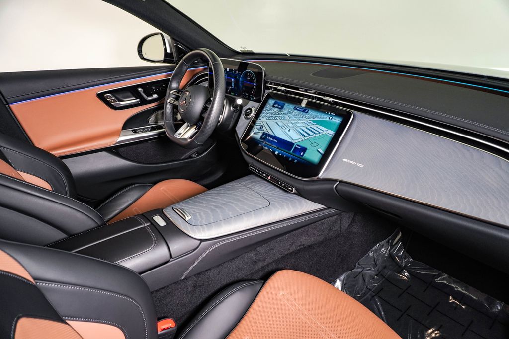 2025 Mercedes-Benz E-Class AMG E53 - Photo 15