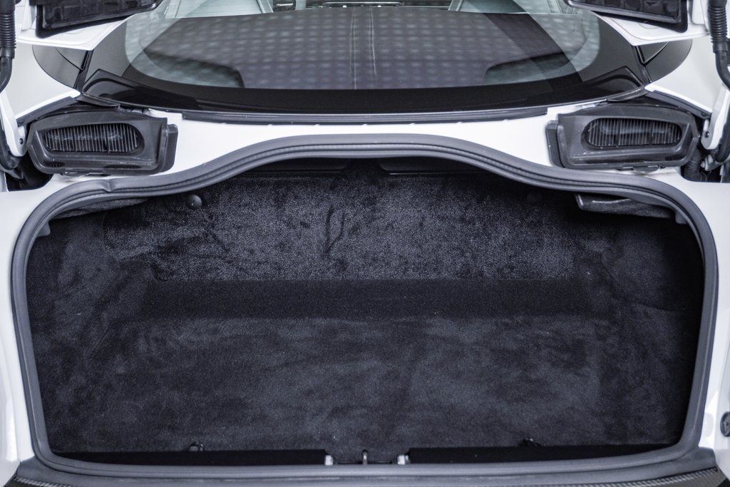 2024 Aston Martin DB12 Base - Photo 29