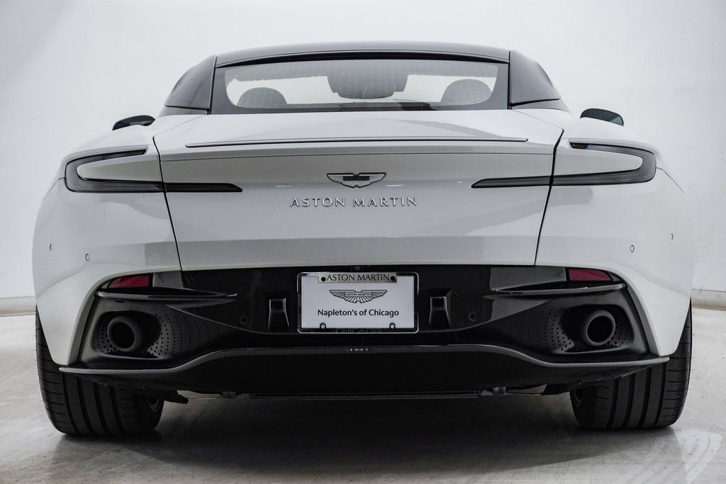 2024 Aston Martin DB12 Base - Photo 15