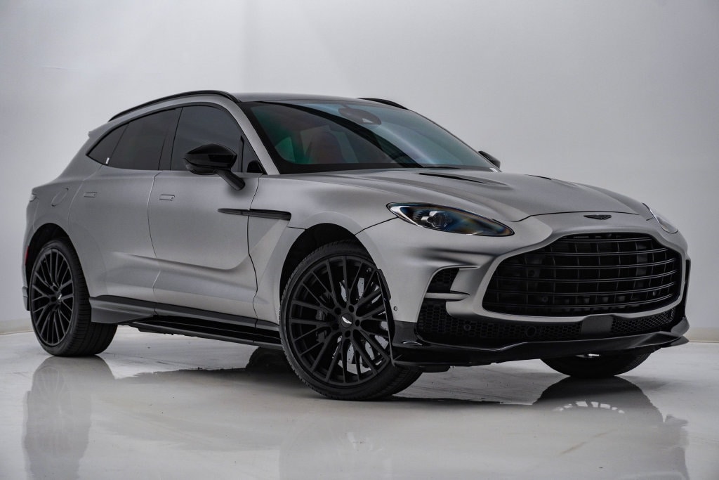 2023 Aston Martin DBX