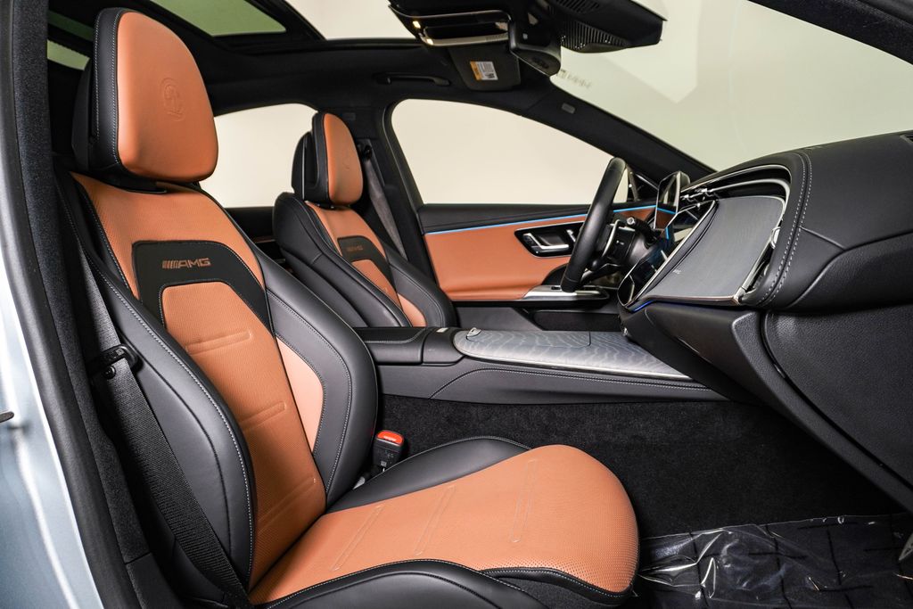 2025 Mercedes-Benz E-Class AMG E53 - Photo 16