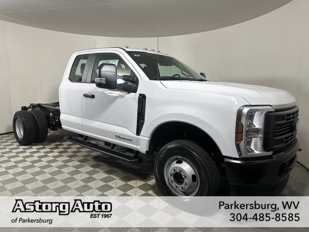 New 2027 Ford F-350 Chassis Truck Super Cab