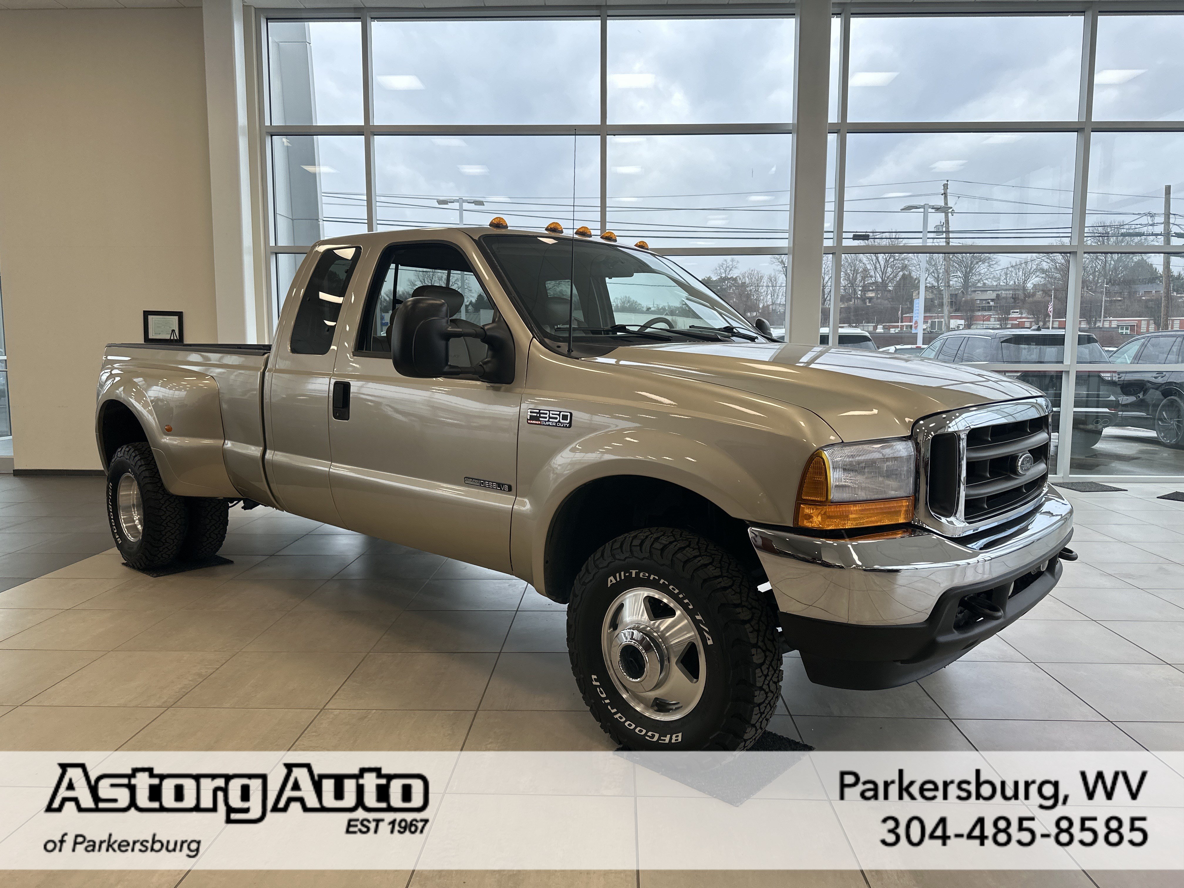 2001 Ford F-350 Truck Super Cab