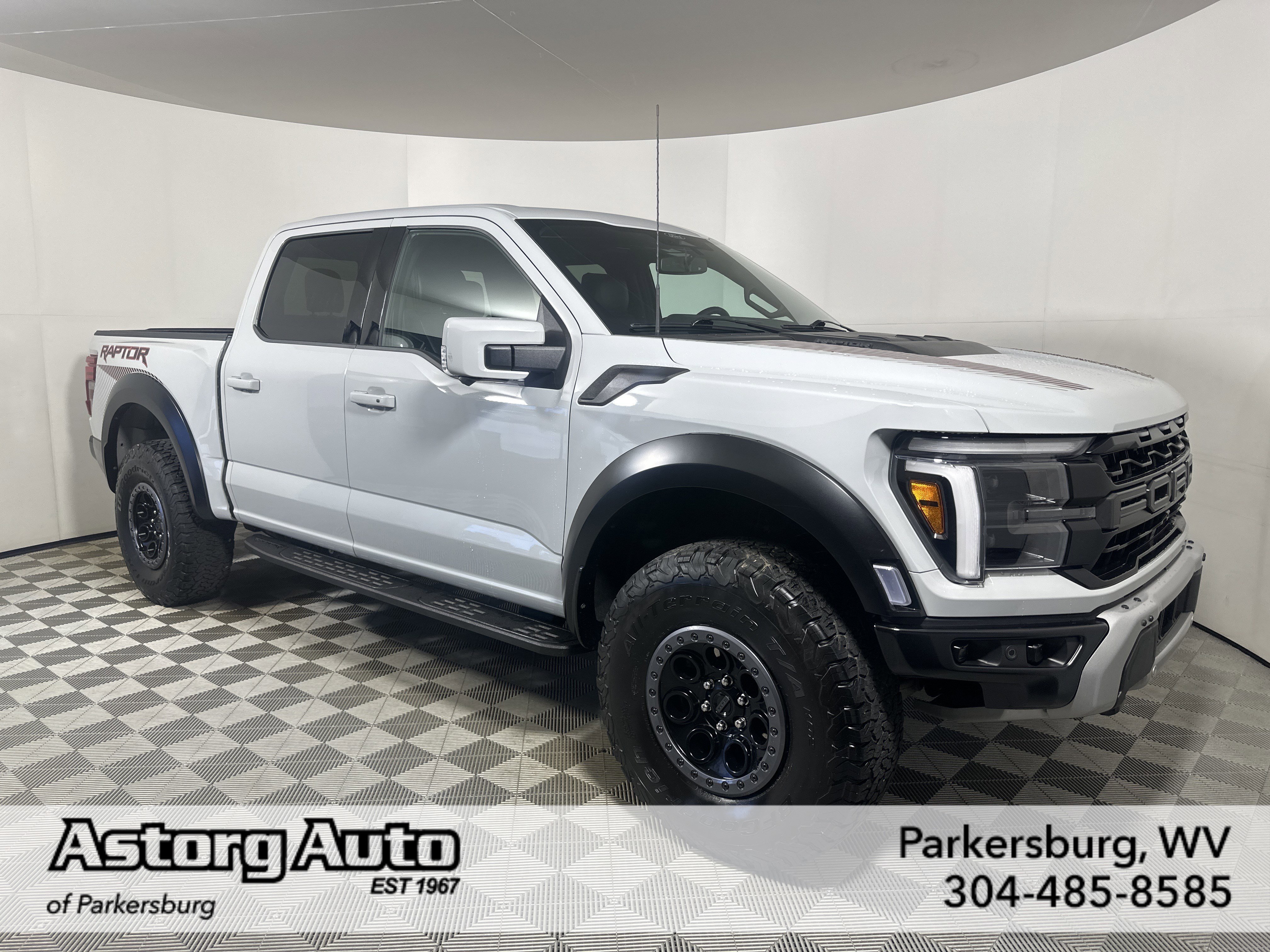 2024 Ford F-150 Raptor Truck SuperCrew Cab