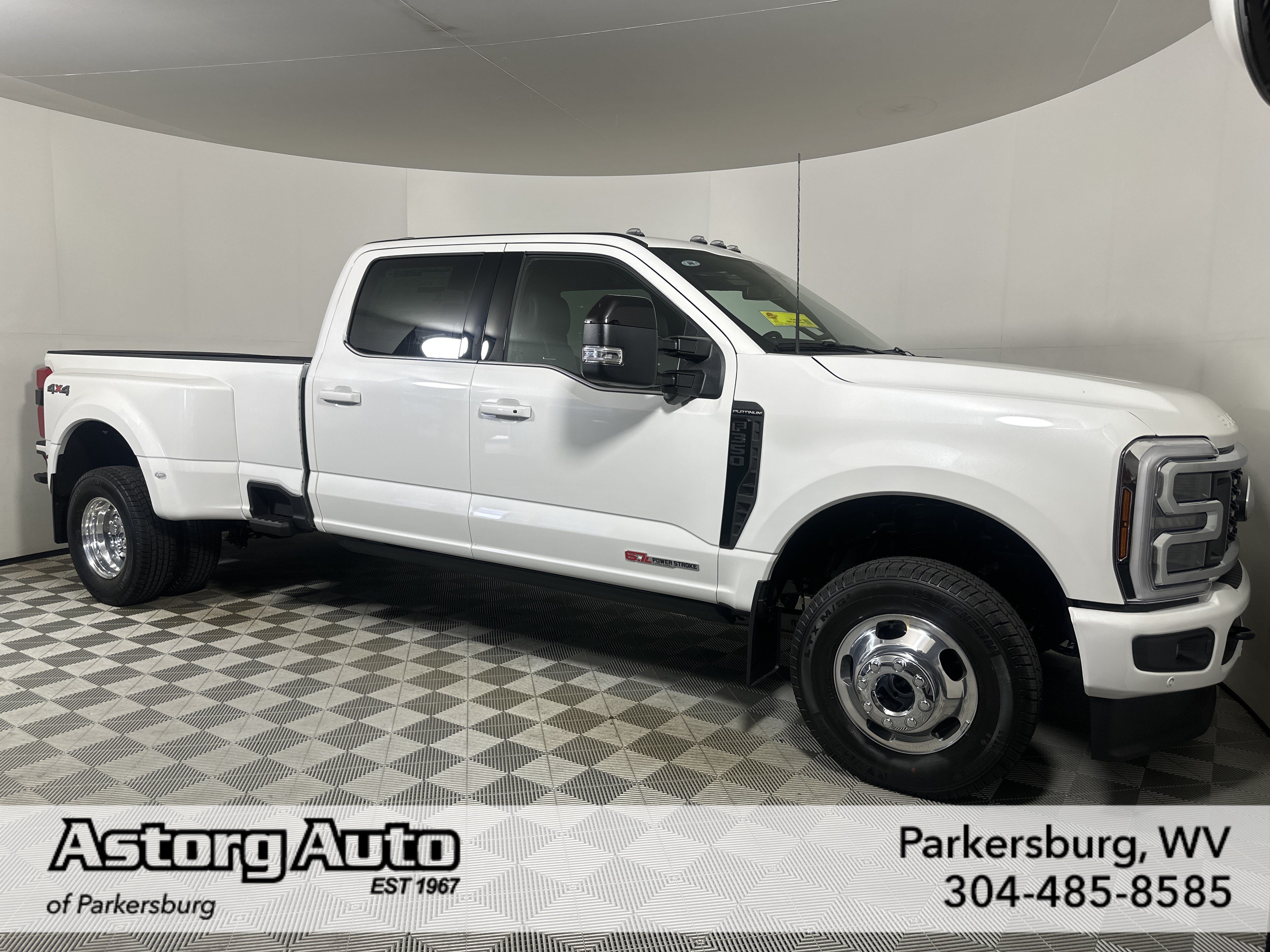 New 2027 Ford F-350 Truck Crew Cab