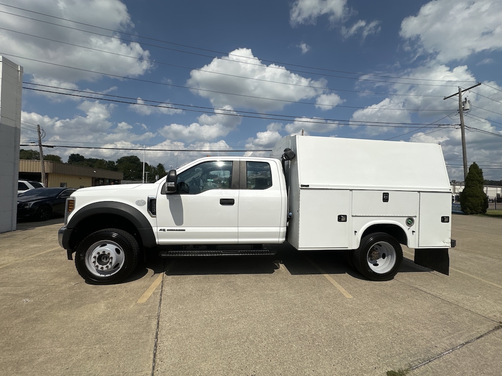 Used 2019 Ford F-550 Chassis Truck Super Cab