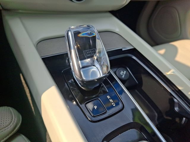 2023 Volvo XC60 Ultimate - Photo 16