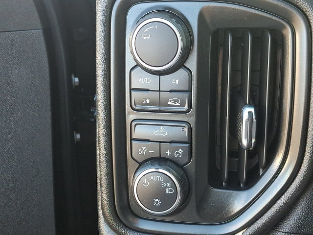 2022 Chevrolet Silverado 1500 Custom - Photo 25