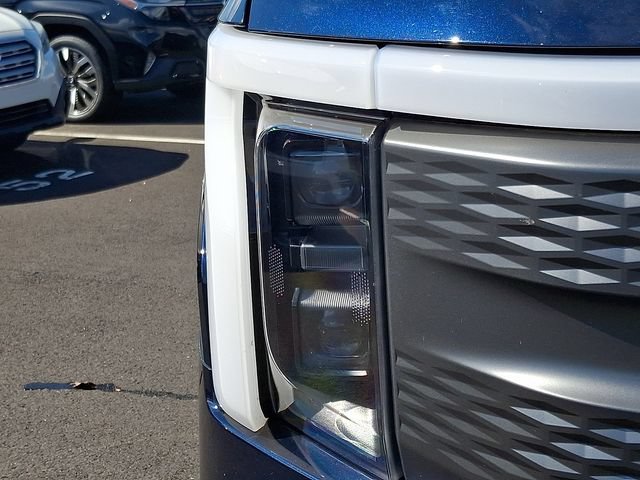 2023 Ford F-150 Lightning XLT - Photo 9