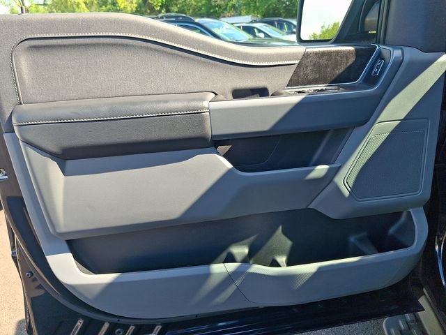 2023 Ford F-150 Lightning XLT - Photo 12