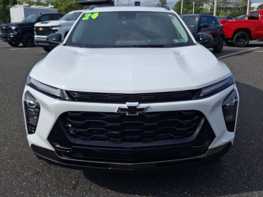 Used 2024 Chevrolet Trax Activ SUV