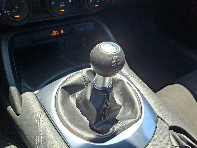 2025 Mazda MX-5 Miata Club - Photo 17