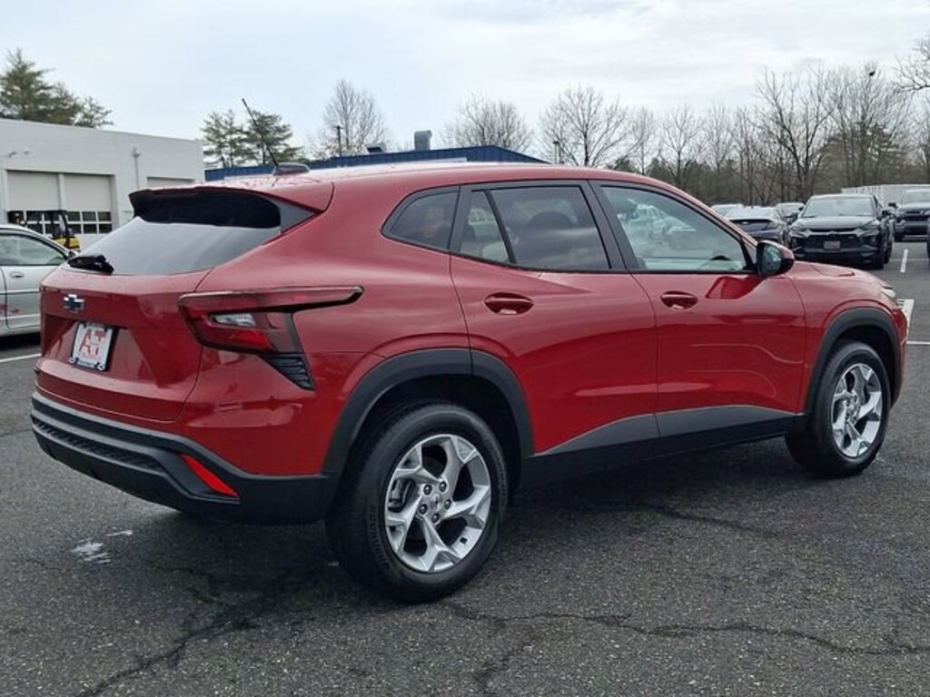 New 2026 Chevrolet Trax LS SUV