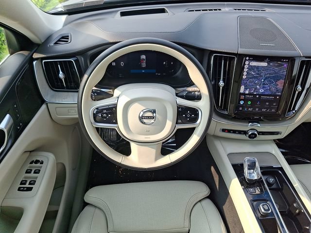 2023 Volvo XC60 Ultimate - Photo 12
