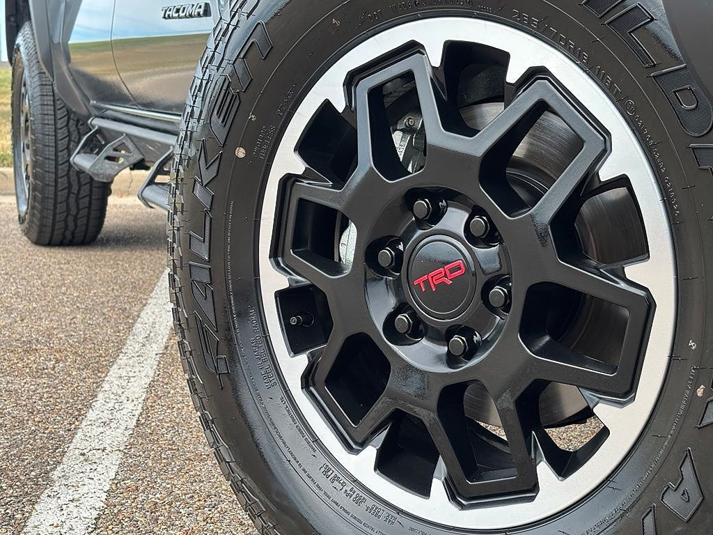Certified 2025 Toyota Tacoma 4WD TRD Off-Road HV Truck