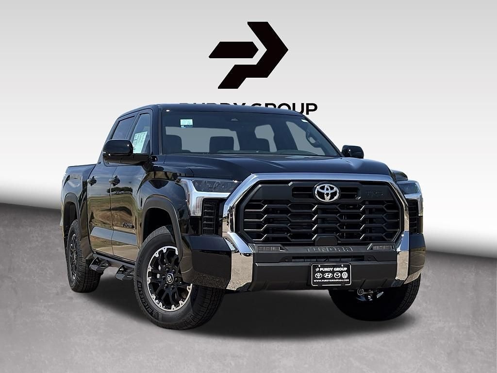 New 2026 Toyota Tundra SR5 SR5 CREWMAX 5.5