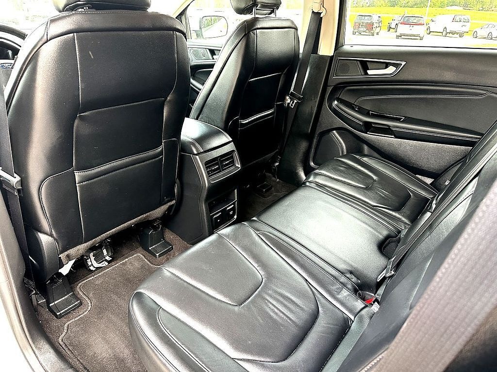 2020 Ford Edge Titanium - Photo 18