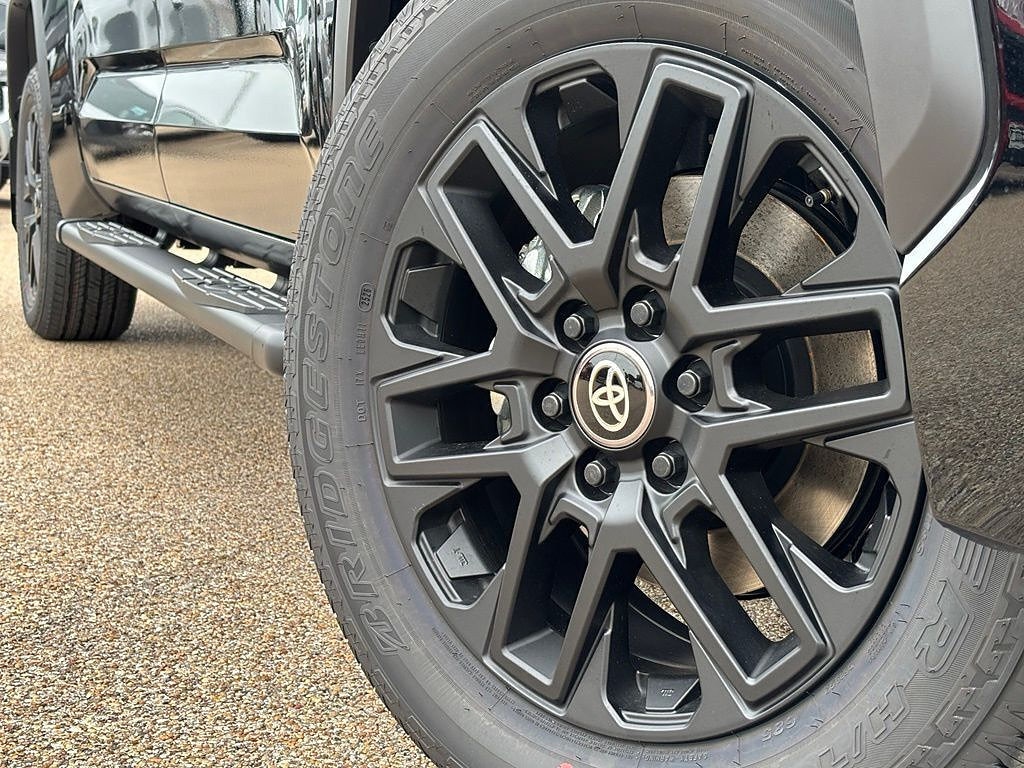 New 2026 Toyota Tundra SR5 SR5 CREWMAX 5.5