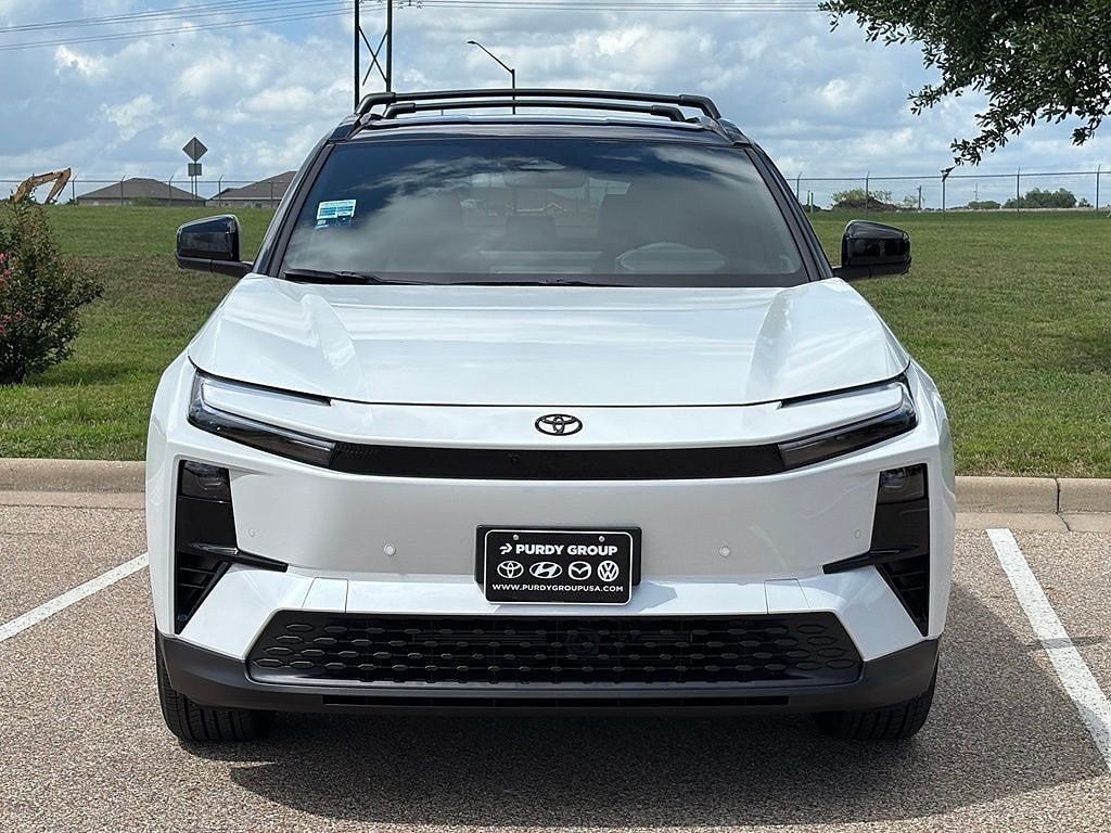 New 2026 Toyota C-HR XSE XSE AWD
