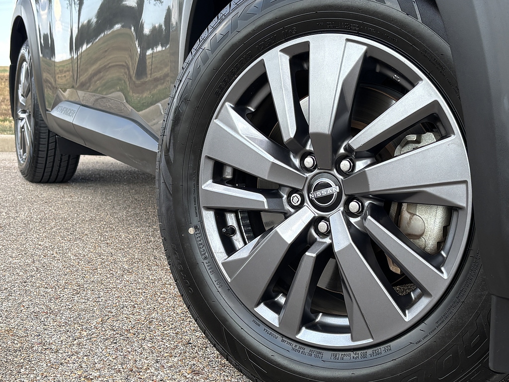 Used 2022 Nissan Pathfinder SV SUV