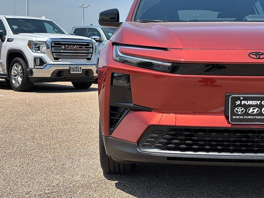 New 2026 Toyota C-HR SE SE AWD