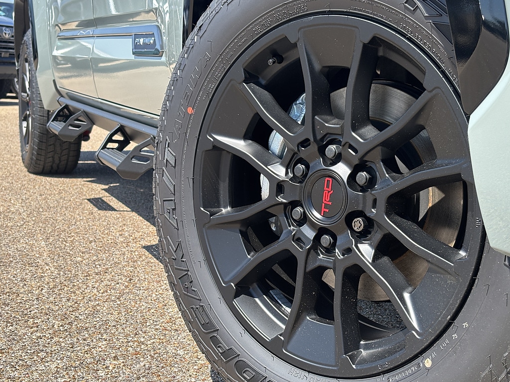 New 2026 Toyota Tundra Platinum PLATINUM CREWMAX 5.5
