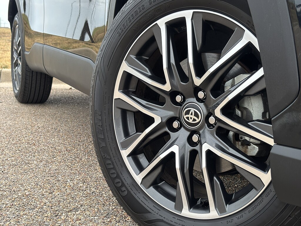 Used 2026 Toyota Corolla Cross XLE SUV