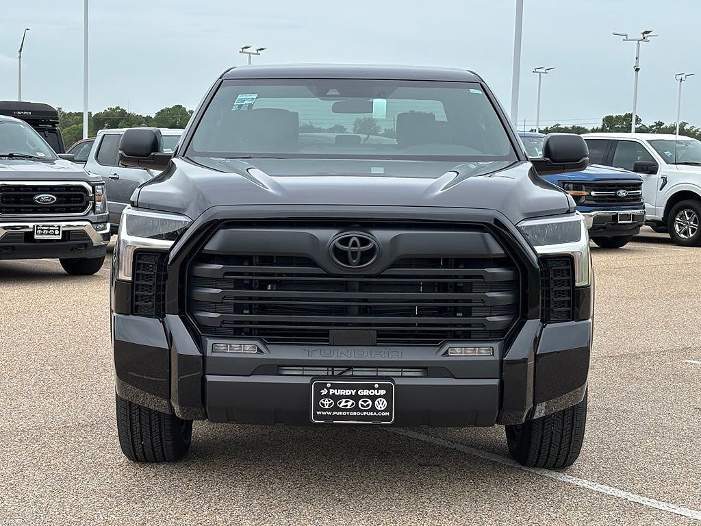 New 2026 Toyota Tundra SR5 SR5 CREWMAX 5.5