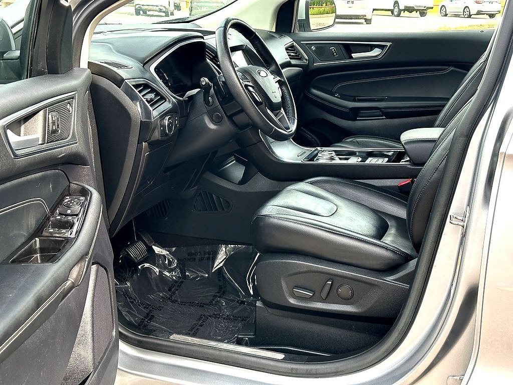 2020 Ford Edge Titanium - Photo 9