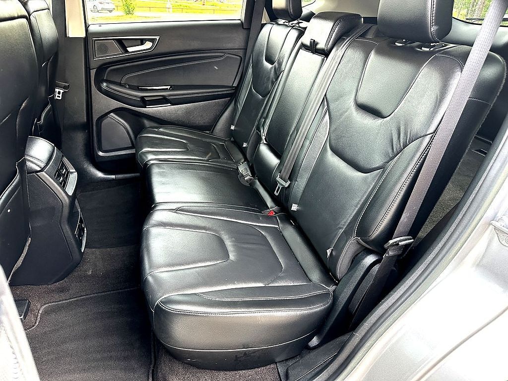 2020 Ford Edge Titanium - Photo 17